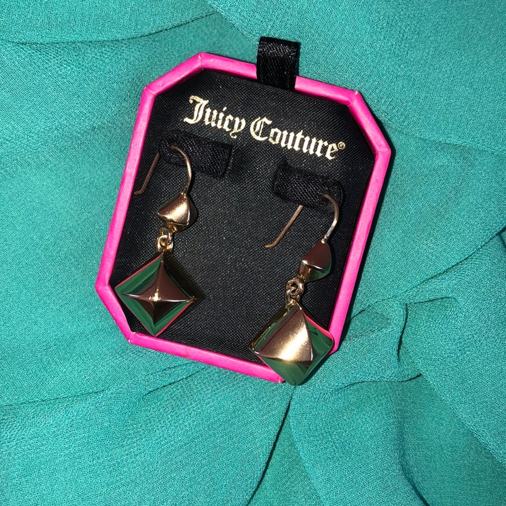 Earrings❗️Gold❗️ Beautiful 💕Fast Ship👌